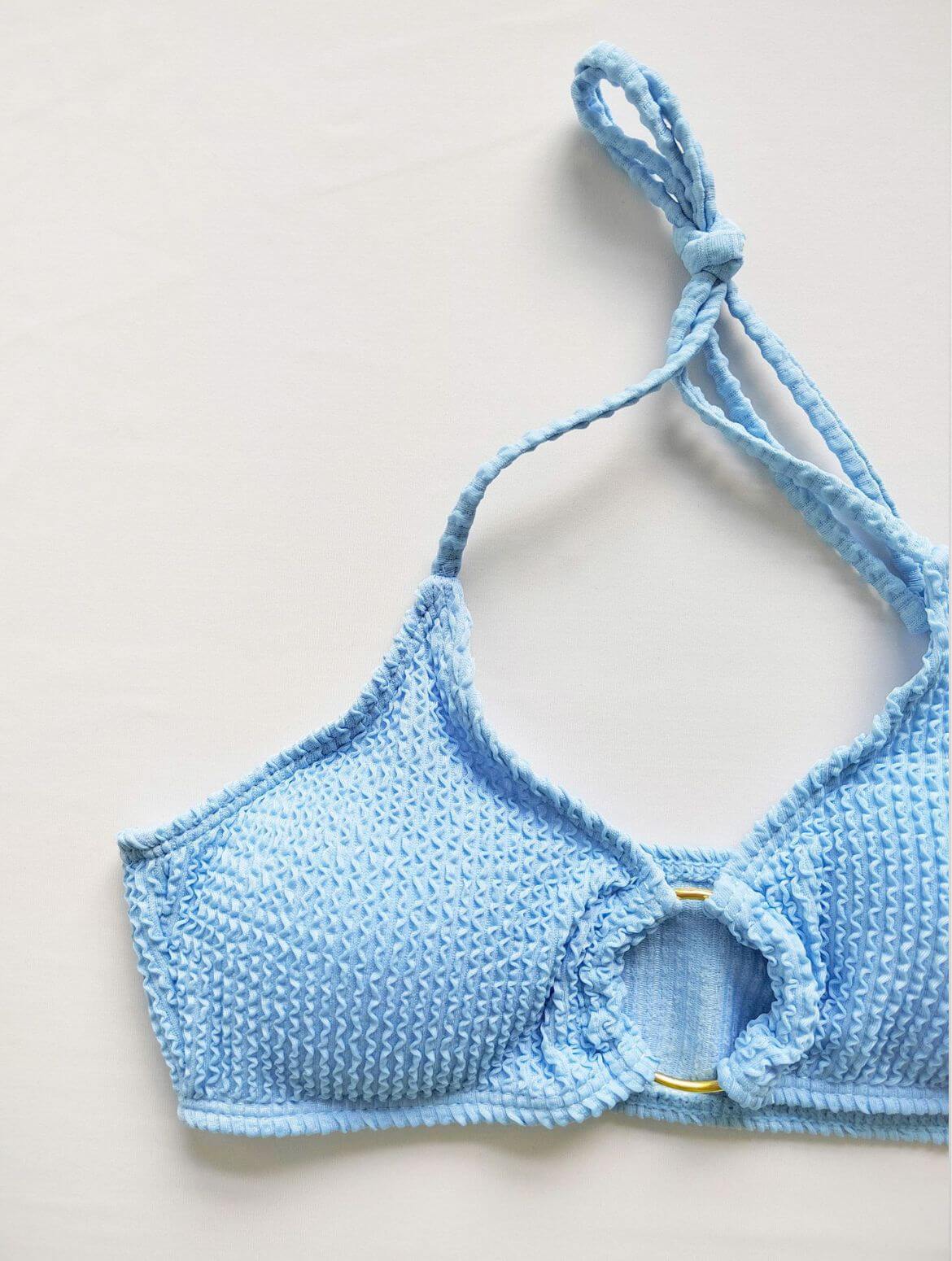 Bikini 3 pièces gaufré avec jupe cache-maillot