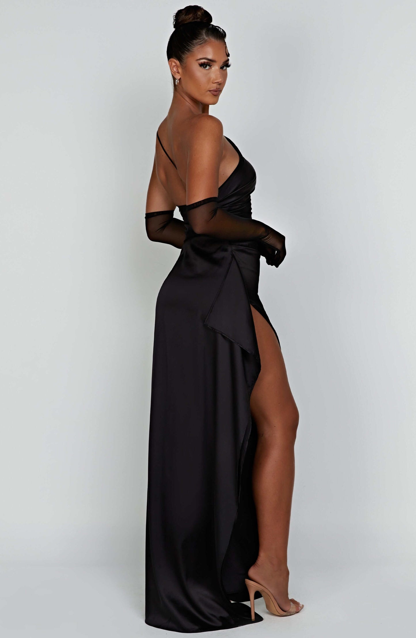 Robe maxi à fente haute en satin
