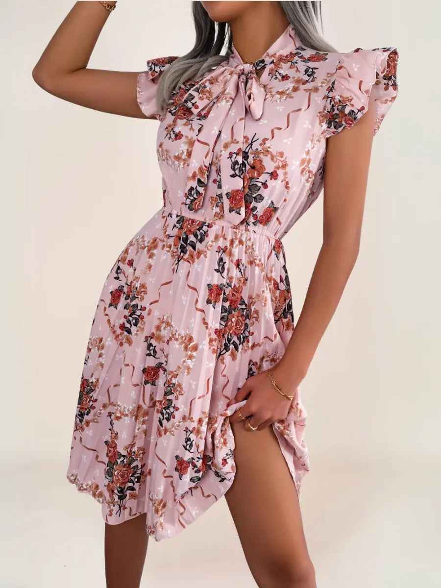 Robe bohème plissée à imprimé floral et col lavallière - ComfySweet