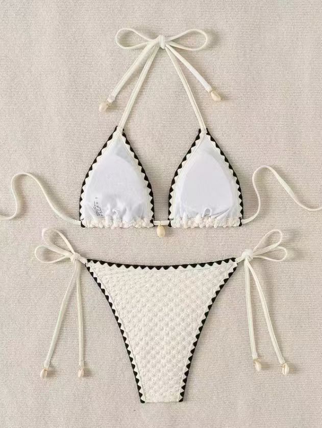 Bikini triangle contrasté blanc nacré