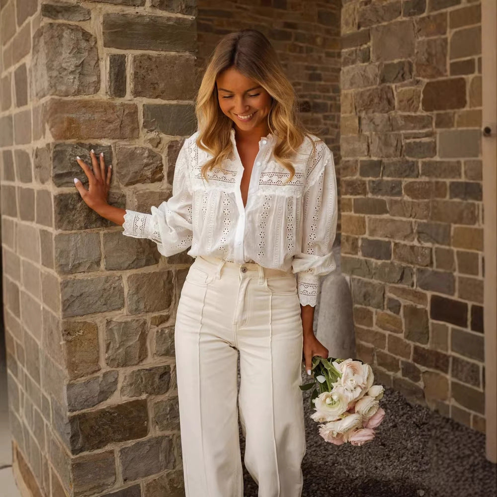 Blouse blanche brodée à volants