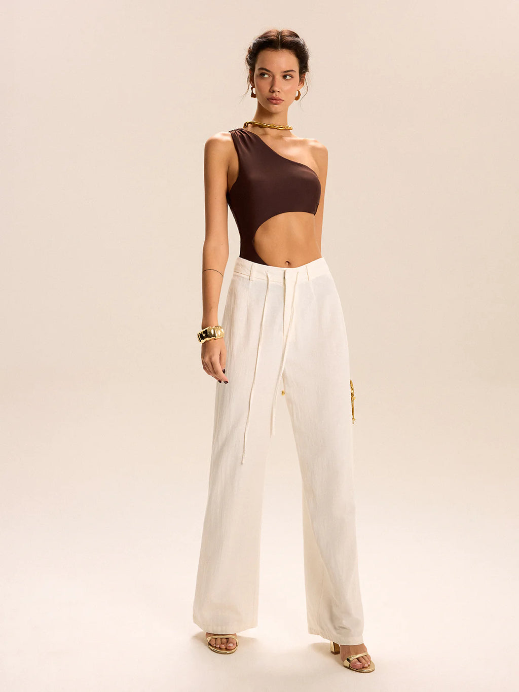 Maillot 1 pièce une épaule asymétrique