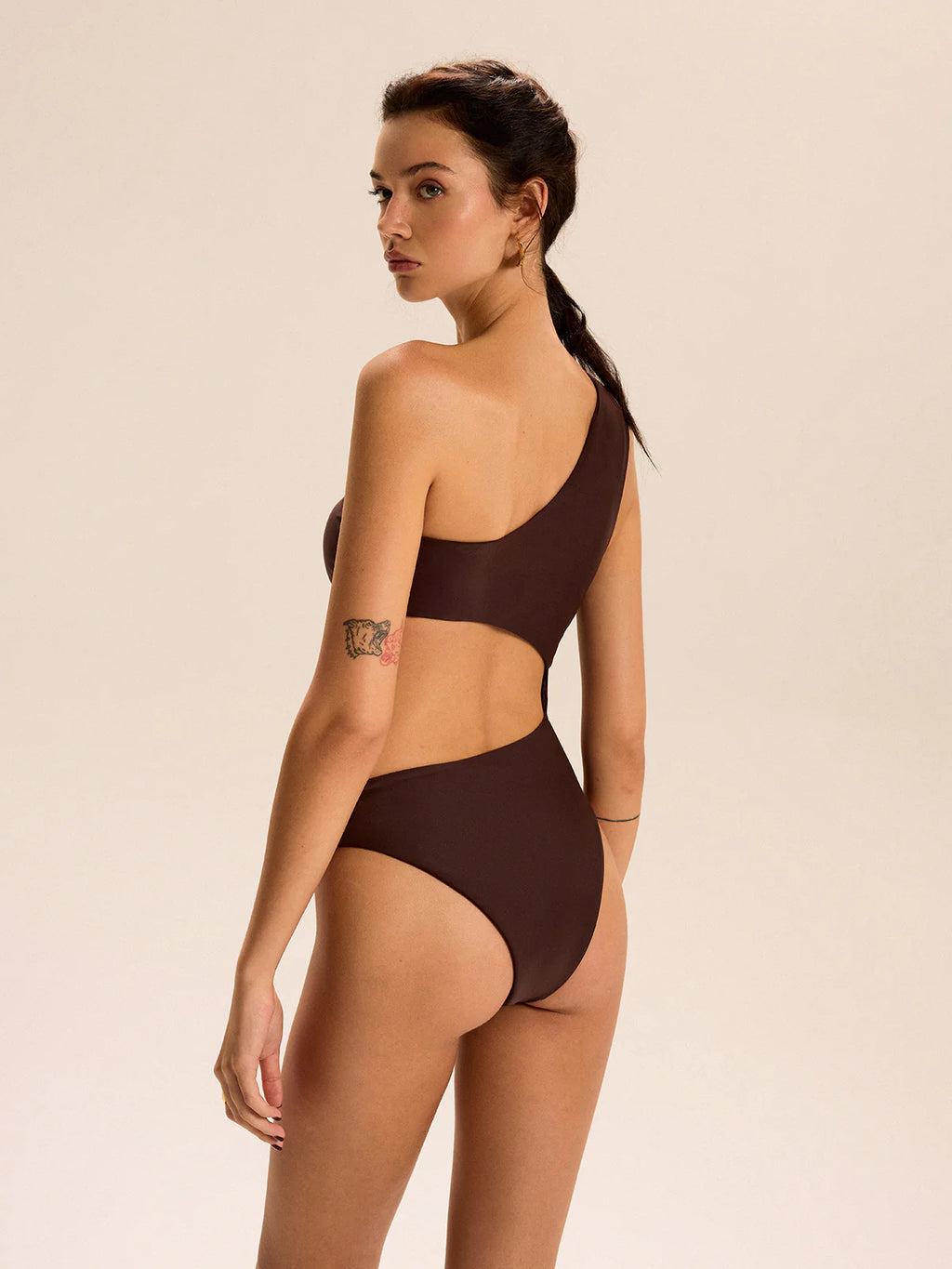 Maillot 1 pièce une épaule asymétrique