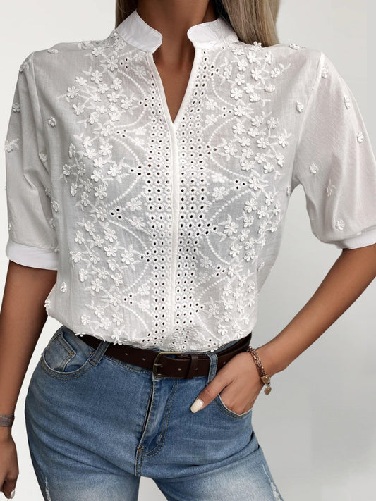 Top Brodé Floral Col Mao Blanc