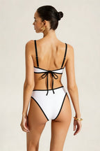 Ensemble bikini noir & blanc à anneaux
