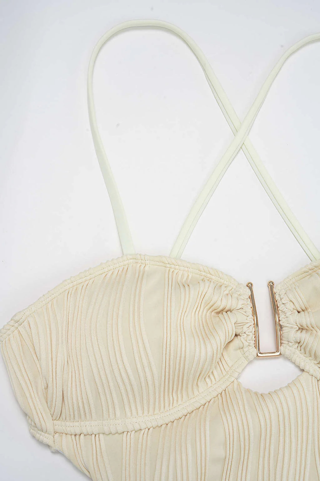 Maillot 1 pièce texturé à détail doré