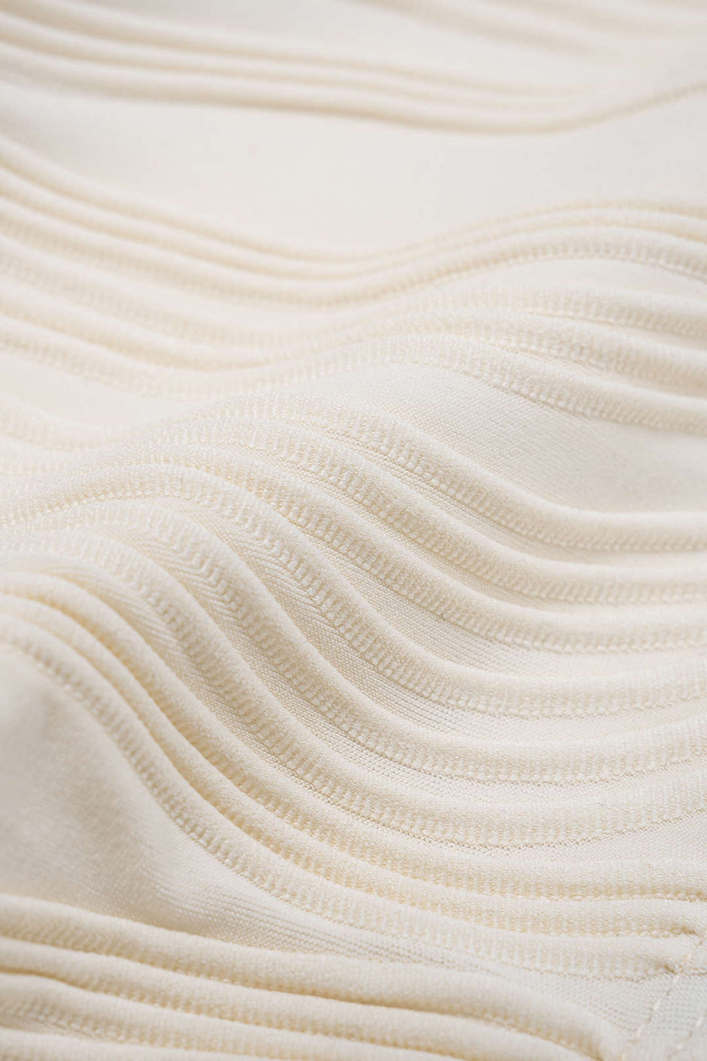 Bikini texturé à détail central métallique