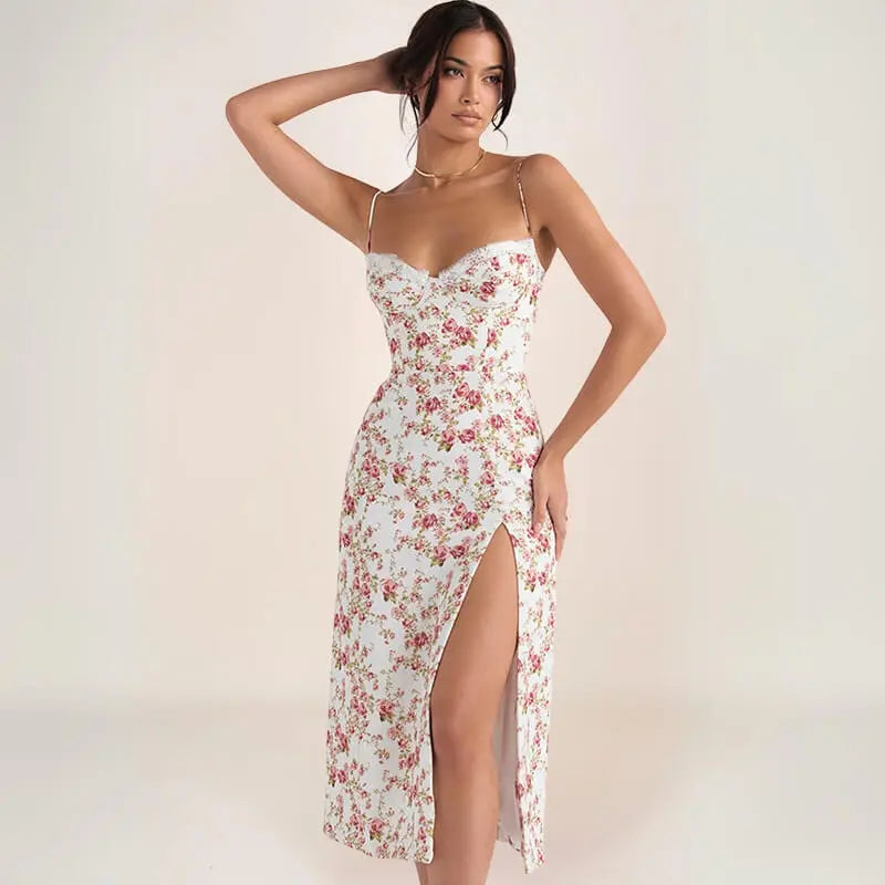 robe bohème chic fleurie à bretelles et décolleté cœur - ComfySweet