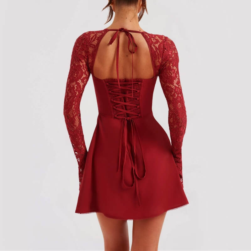 Robe à corset dentelle et manches transparentes