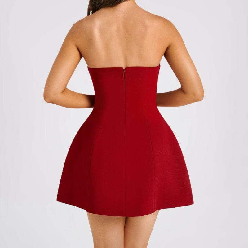 Robe bustier patineuse avec décolleté droit
