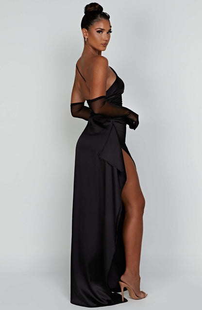 Robe maxi à fente haute en satin