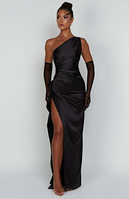 Robe maxi à fente haute en satin