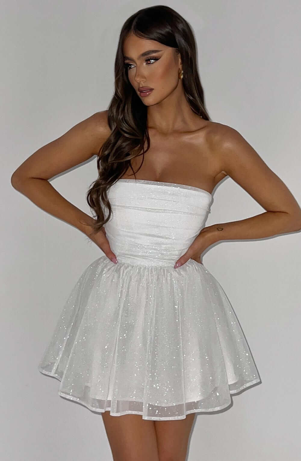 Robe mini effet corset volumineuse à dos noué