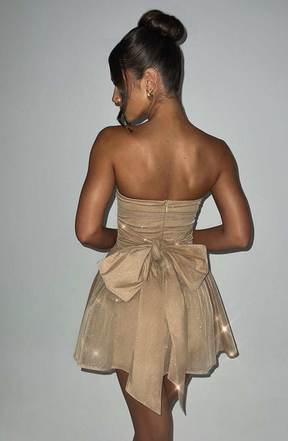 Robe mini en dentelle avec dos noué