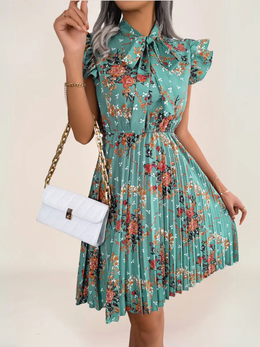 Robe bohème plissée à imprimé floral et col lavallière - ComfySweet