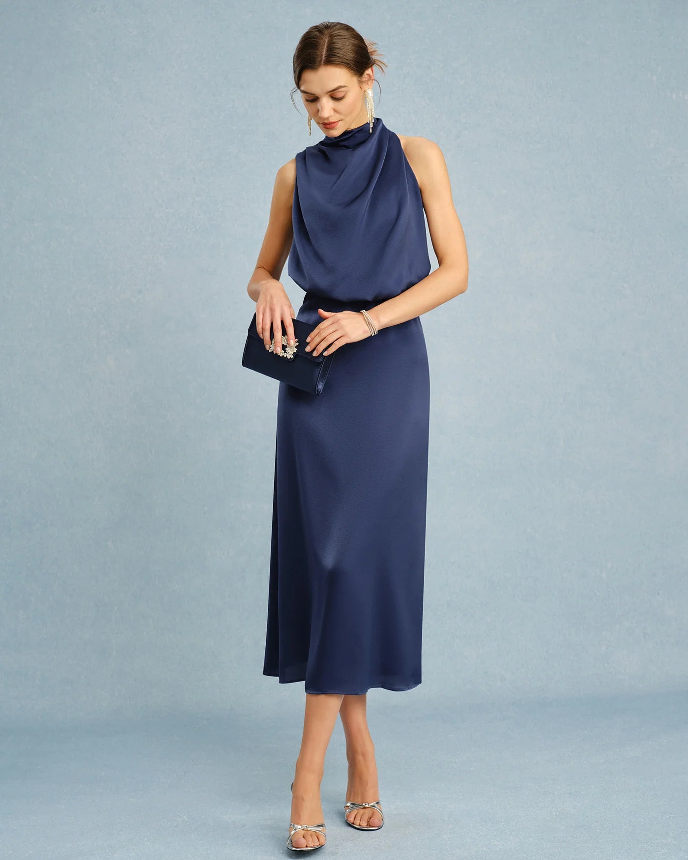 Robe midi satinée col montant Blue