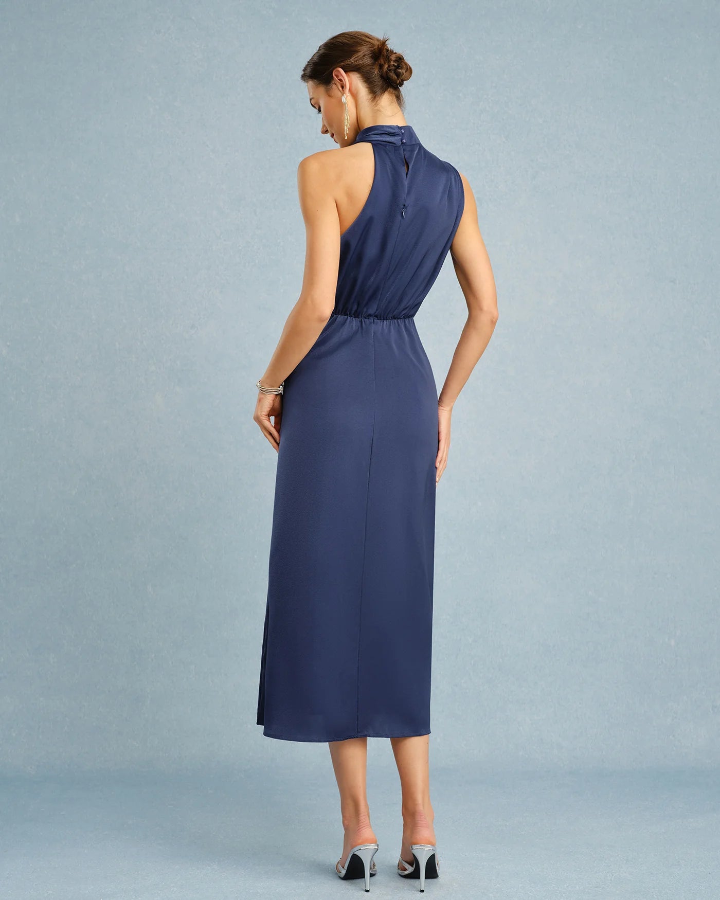 Robe midi satinée col montant Blue